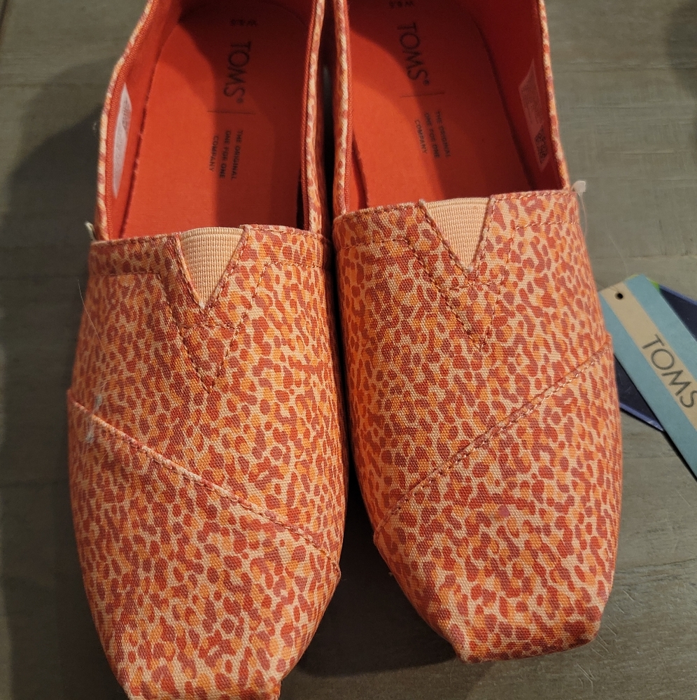 New TOMs women's flats